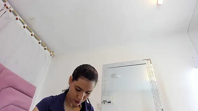 Snapshot of miajhonsonx chatting on 19, 4, 2026 miajhonsonx online show from 19, 4, 2026