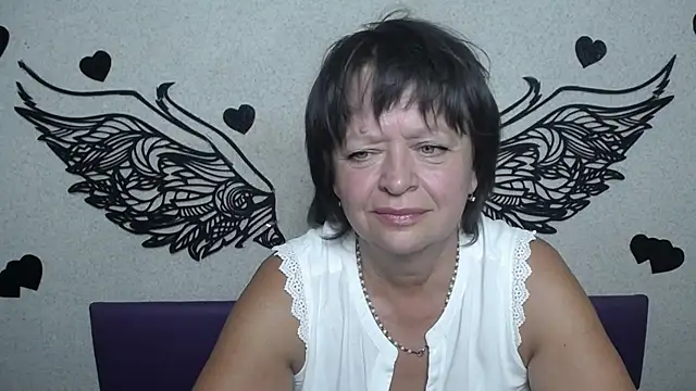 Snapshot of MaltaFora chatting on 12, 9, 2025 MaltaFora online show from 12, 9, 2025