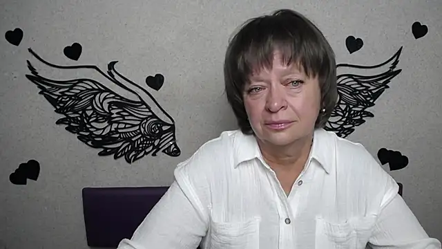 Snapshot of MaltaFora chatting on 17, 9, 2025 MaltaFora online show from 17, 9, 2025