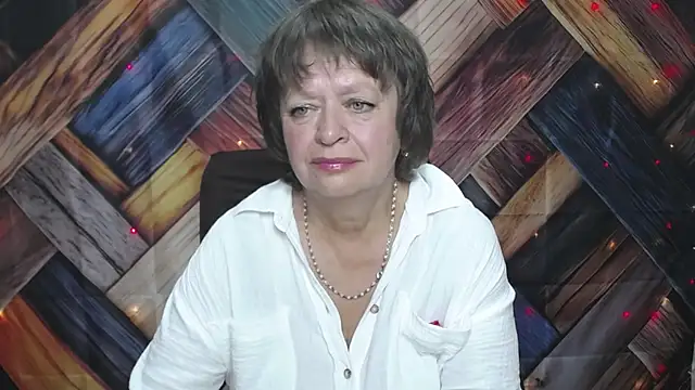 Snapshot of MaltaFora chatting on 22, 9, 2025 MaltaFora online show from 22, 9, 2025