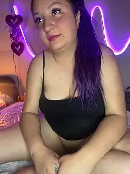 Emma  Fox  online show from 1, 12, 2025