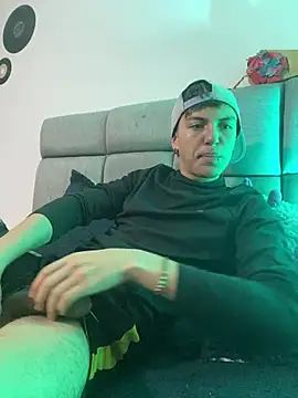 NaytonFreeman online show from 19, 2, 2026