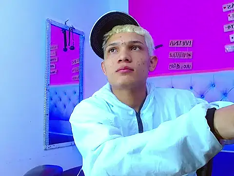 EL VENEZOLANO 22CM online show from 21, 10, 2025