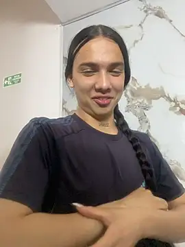 Snapshot of Almaazz chatting on 2, 5, 2026 Almaazz online show from 2, 5, 2026