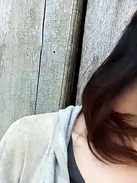 Snapshot of bonnie-00 chatting on 13, 9, 2025 bonnie-00 online show from 13, 9, 2025