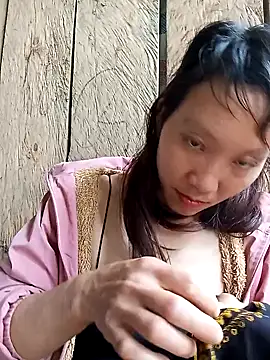 Snapshot of bonnie-00 chatting on 25, 9, 2025 bonnie-00 online show from 25, 9, 2025