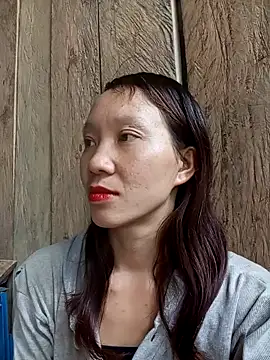 Snapshot of bonnie-00 chatting on 8, 10, 2025 bonnie-00 online show from 8, 10, 2025