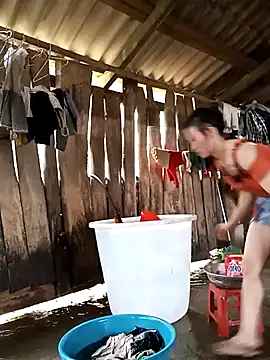 Snapshot of bonnie-00 chatting on 22, 10, 2025 bonnie-00 online show from 22, 10, 2025