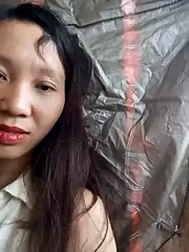 Snapshot of bonnie-00 chatting on 10, 11, 2025 bonnie-00 online show from 10, 11, 2025