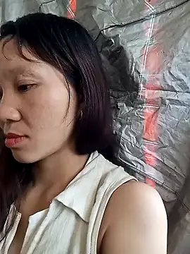 Snapshot of bonnie-00 chatting on 11, 11, 2025 bonnie-00 online show from 11, 11, 2025