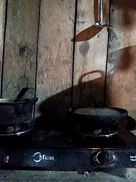 Snapshot of bonnie-00 chatting on 16, 11, 2025 bonnie-00 online show from 16, 11, 2025