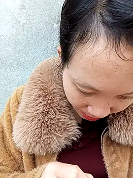 Snapshot of bonnie-00 chatting on 17, 11, 2025 bonnie-00 online show from 17, 11, 2025