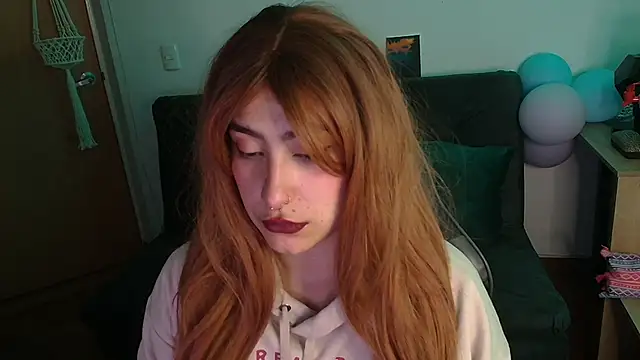 Miacatsito3 online show from 25, 11, 2025