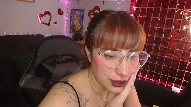 Snapshot of Miacatsito3 chatting on 24, 5, 2026 Miacatsito3 online show from 24, 5, 2026
