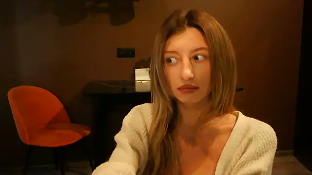 Snapshot of Miralyn chatting on 27, 9, 2025 Miralyn online show from 27, 9, 2025