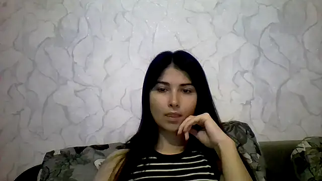 Marina Edwards online show from 26, 9, 2025