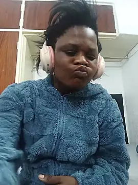 Snapshot of BlondieBitch chatting on 21, 7, 2026 BlondieBitch online show from 21, 7, 2026