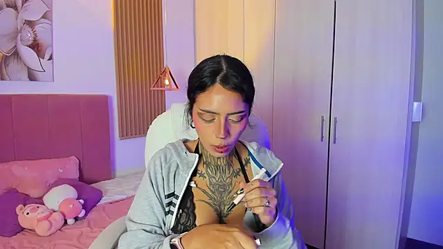 KoraRousee online show from 27, 9, 2025