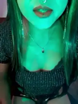 Cutie-Whiskey1 online show from 3, 3, 2026