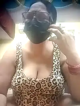 thehotlady online show from 6, 4, 2026