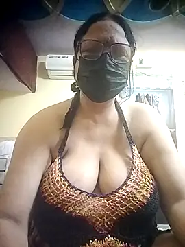 Snapshot of thehotlady chatting on 22, 4, 2026 thehotlady online show from 22, 4, 2026