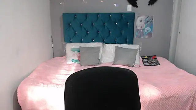 mia sexgirl online show from 24, 7, 2026