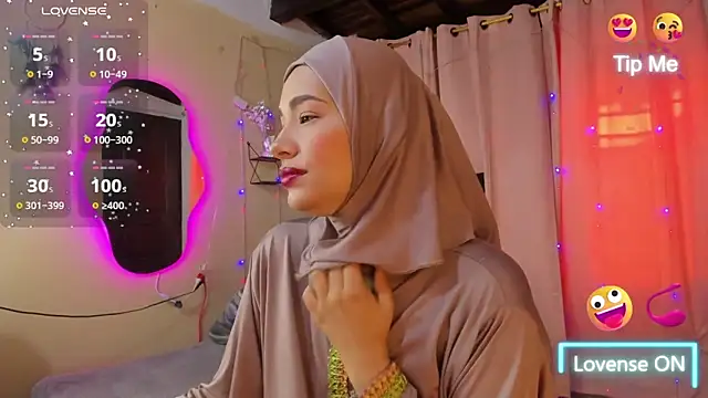 Snapshot of ShanaJamil chatting on 25, 9, 2025 ShanaJamil online show from 25, 9, 2025