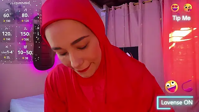 ShanaJamil online show from 15, 10, 2025