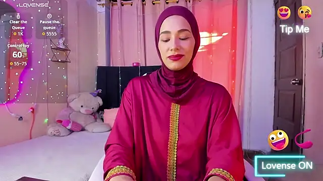 ShanaJamil online show from 4, 2, 2026