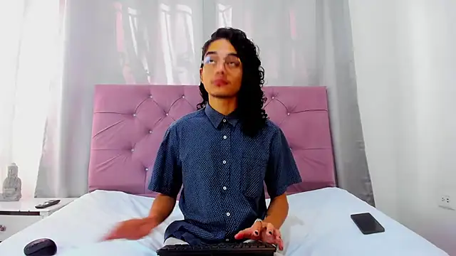 EthanBlackwoodd online show from 8, 1, 2026