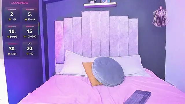 Lilithmuller  online show from 20, 12, 2025