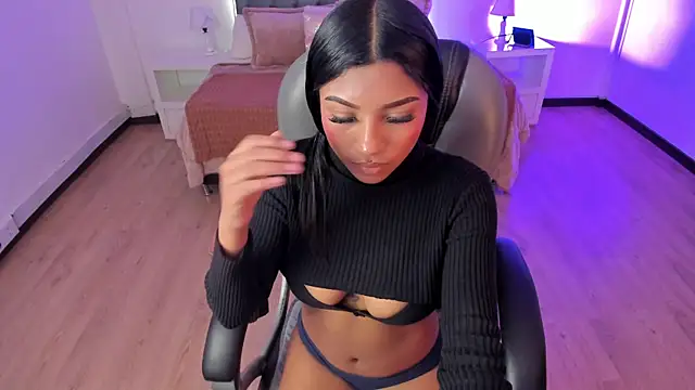 Sofia collen  online show from 21, 11, 2025