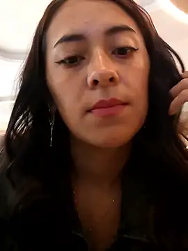 Snapshot of VioletEvanz- chatting on 19, 9, 2025 VioletEvanz- online show from 19, 9, 2025