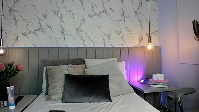 Amber Santana online show from 27, 10, 2025