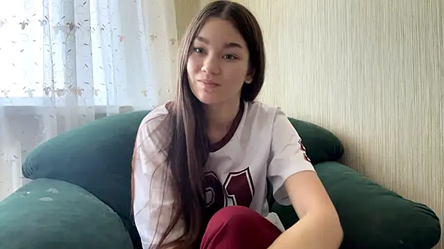 Cuteviola online show from 21, 10, 2025