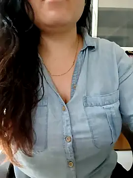 Snapshot of sassy_aly007 chatting on 18, 9, 2025 sassy aly007 online show from 18, 9, 2025