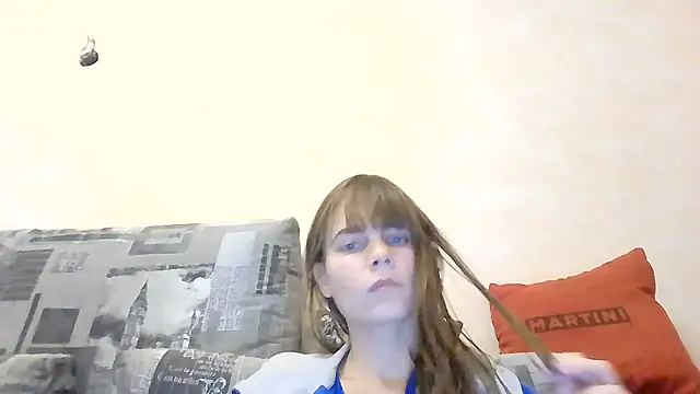 Snapshot of Loriven chatting on 4, 2, 2026 Loriven online show from 4, 2, 2026