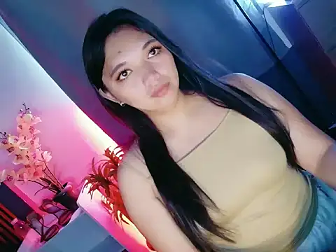 Nikki Karishma online show from 13, 4, 2026