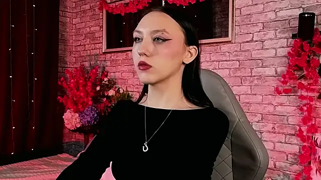 Snapshot of AdeliceLenoir chatting on 19, 9, 2025 AdeliceLenoir online show from 19, 9, 2025