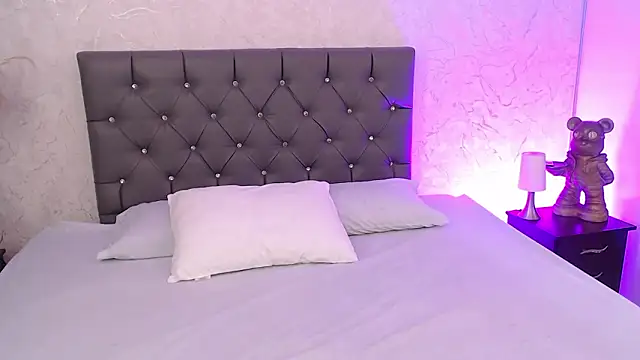 Sabriinaa Foxx online show from 2, 2, 2026