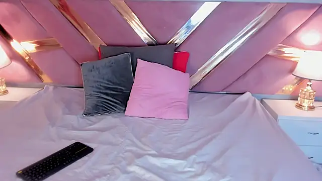 ChloeLaurentt online show from 23, 11, 2025