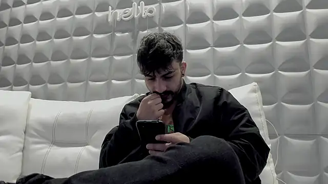 Jack Daniel   online show from 25, 11, 2025