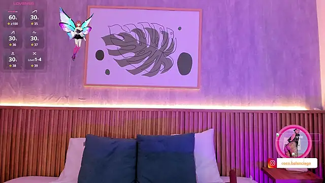 Coco-balenciaga online show from 30, 10, 2025