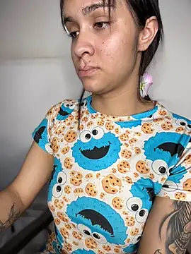 Isabella-Teen online show from 4, 12, 2025