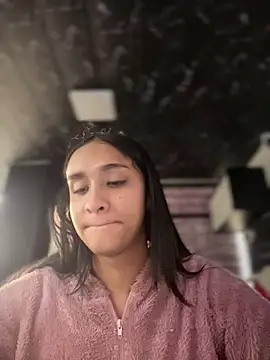 Snapshot of Isabella-Teen chatting on 10, 7, 2026 Isabella-Teen online show from 10, 7, 2026