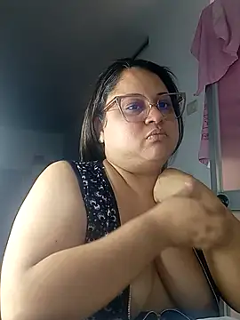 Chiki hot92 online show from 14, 10, 2025