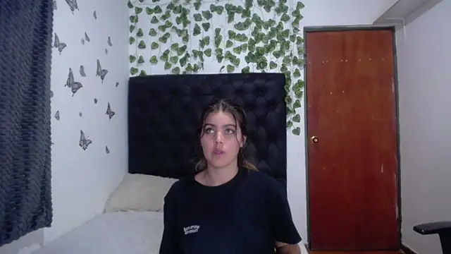 Snapshot of isabel_09 chatting on 15, 11, 2025 isabel 09 online show from 15, 11, 2025