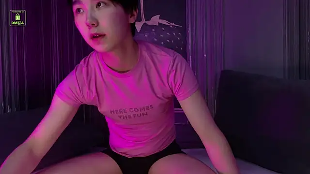 HeejinWang online show from 18, 5, 2026