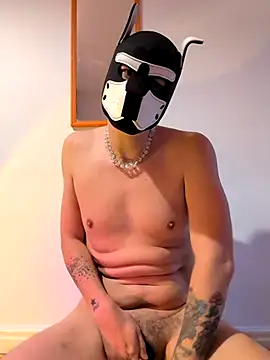 Snapshot of cruiserpup chatting on 21, 9, 2025 cruiserpup online show from 21, 9, 2025