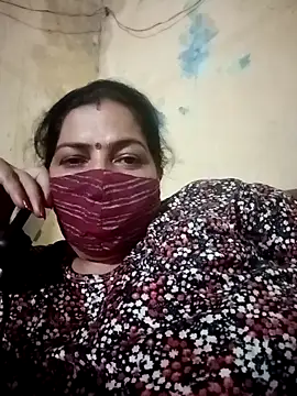 Love-890 online show from 28, 9, 2025